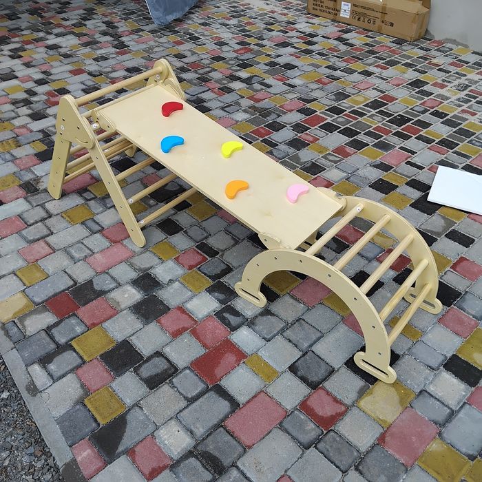 Альпініст-3", який є компактним та універсальним спортивно-розвиваючим