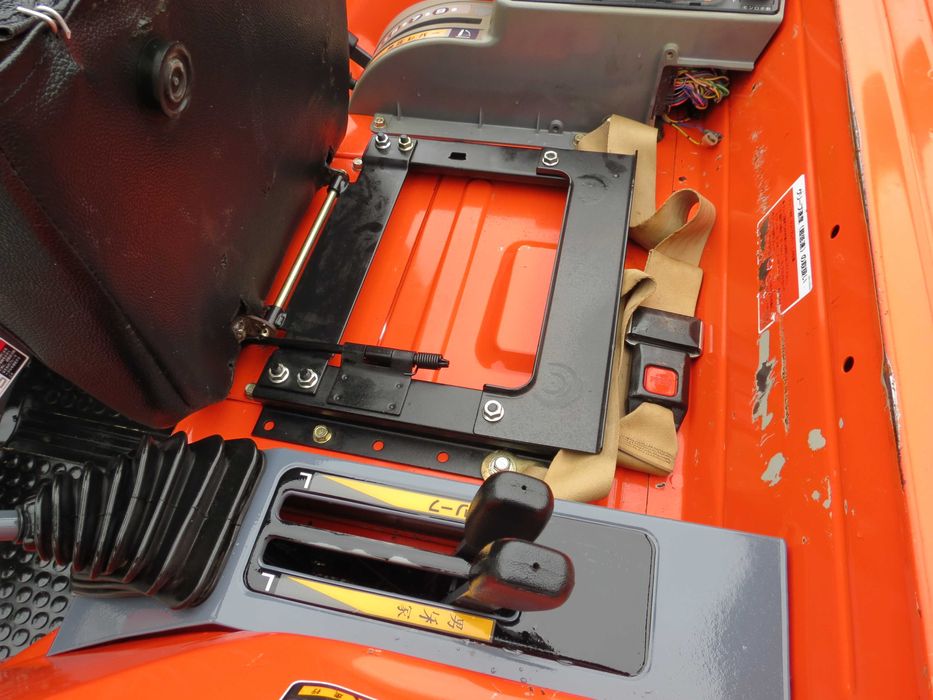 Трактор мінітрактор японський yanmar kubota