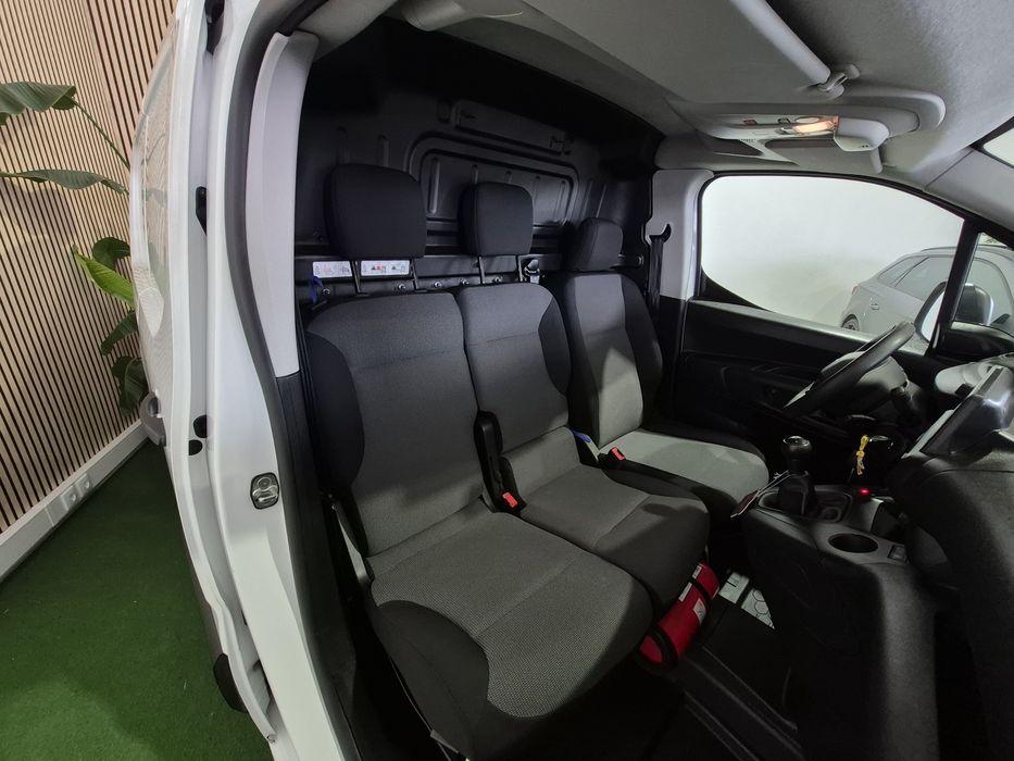 Peugeot Partner Longa - 67.000KM | GARANTIA | 3 LUG. - NACIONAL