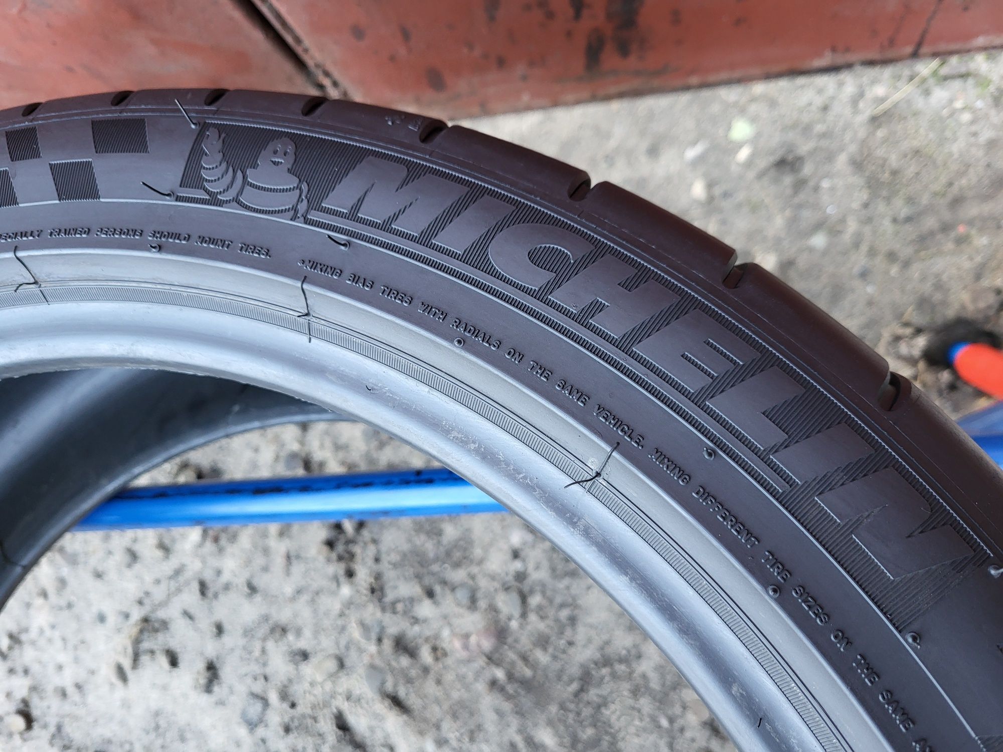 225/45/18 R18 Michelin Pilot Super Sport 2шт ціна за 1шт літо шини