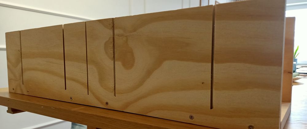 Drewniana skrzynka uciosowa