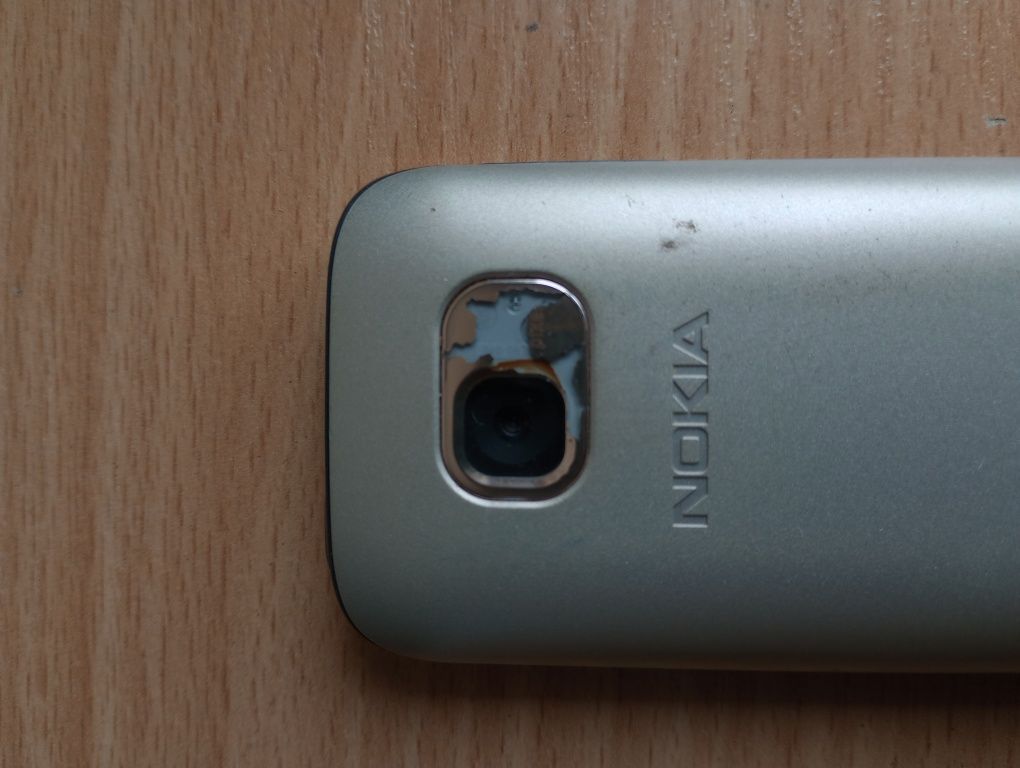 Nokia C2-01 + ładowarka