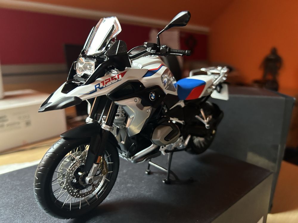 Model BMW Motorrad R 1250 GS 1:10