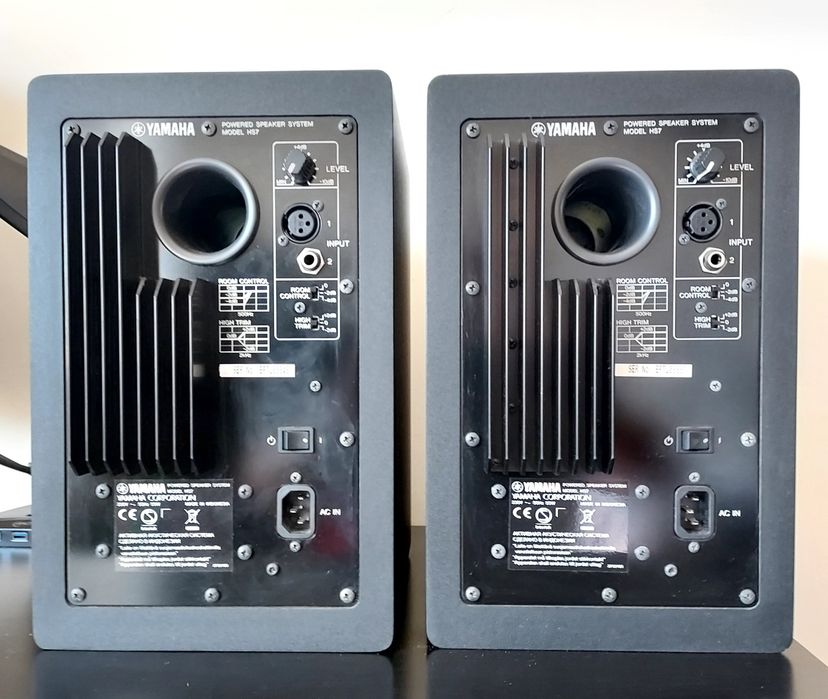 Monitores Audio Yamaha HS7