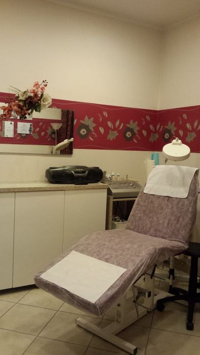 Sprzedam fotel kosmetyczny ( podwójnym podparciem pod  nogi )