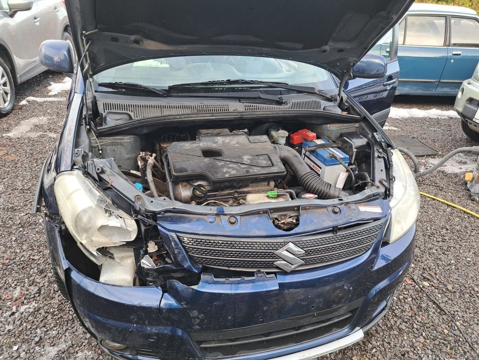 Suzuki Sx4 1.6 benzyna uszkodzony pali jezdzi