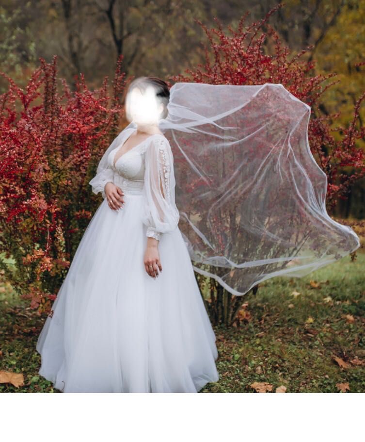 Весільна сукня -