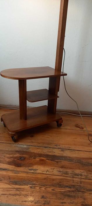 Lampa podłogowa w stylu Art Deco - na kółkach