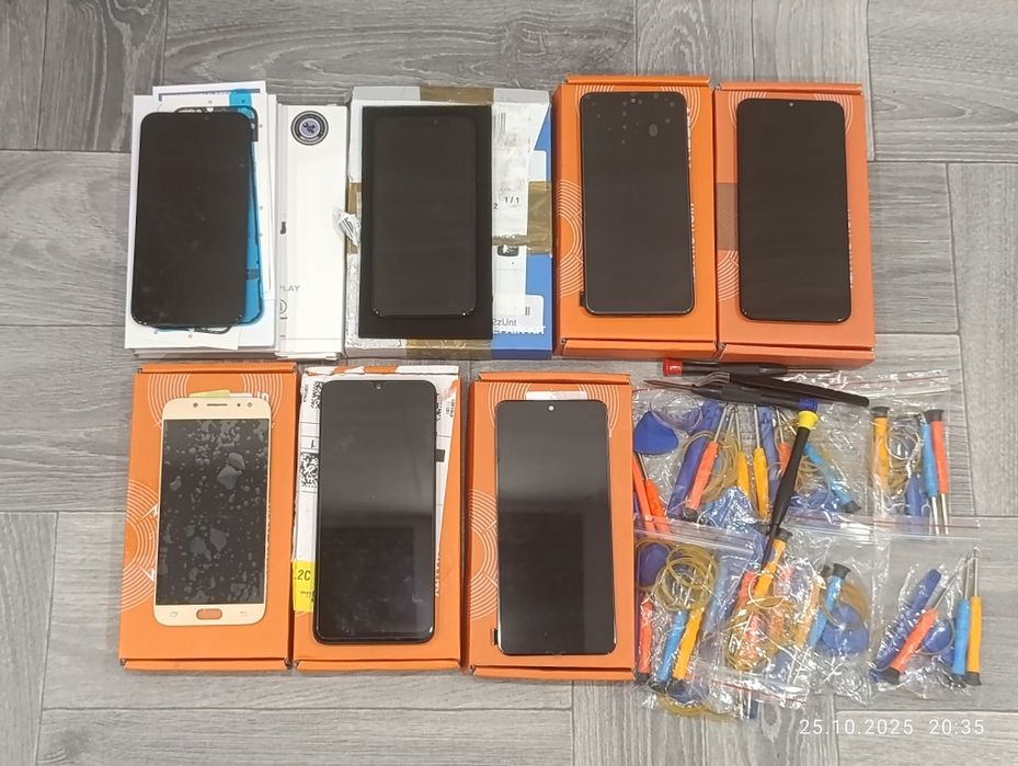 Дисплеї Samsung, redmi, Iphone (7 штук разом)