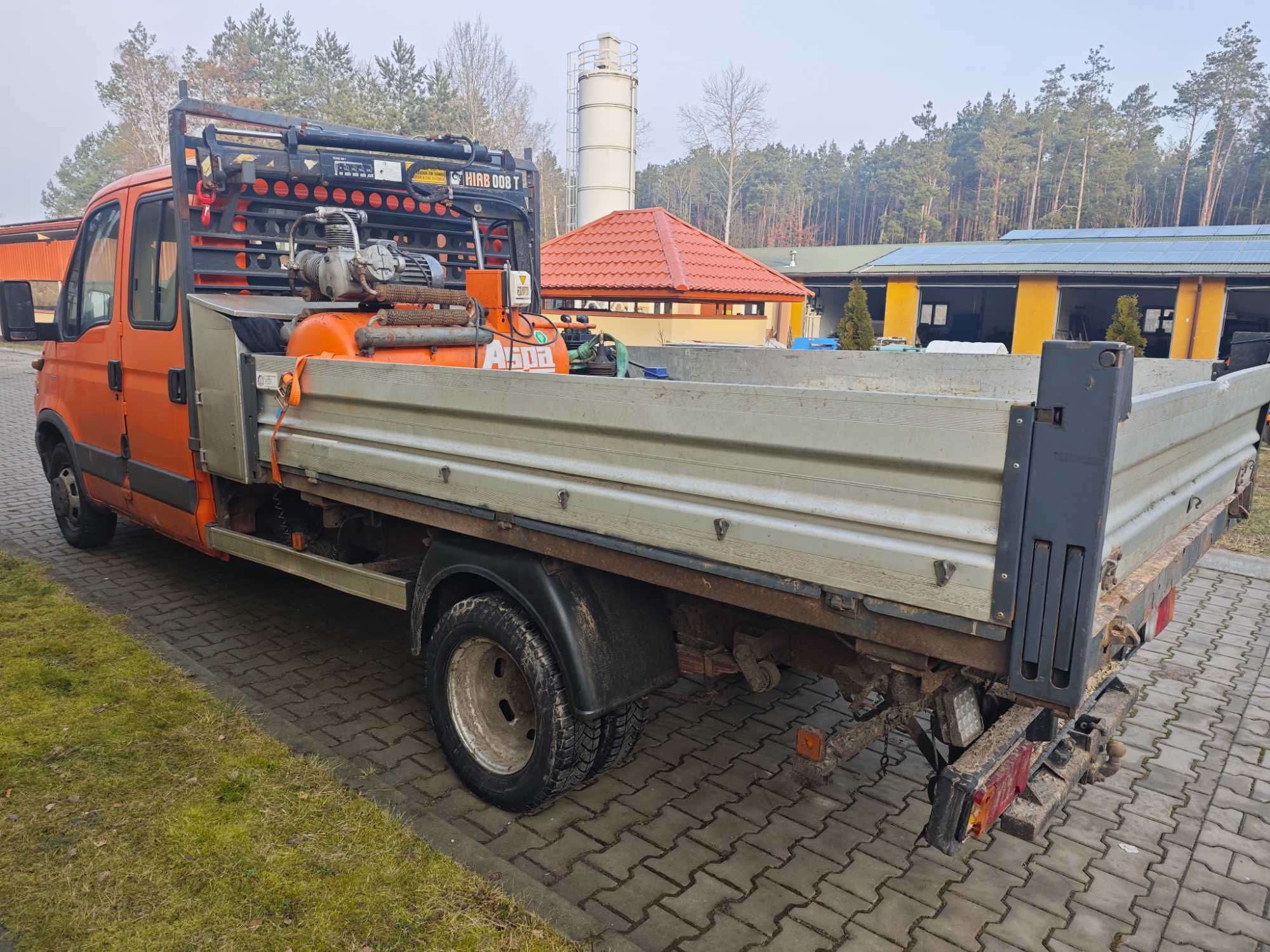 IVECO Daily 40C - HDS DOKA - 7 osób