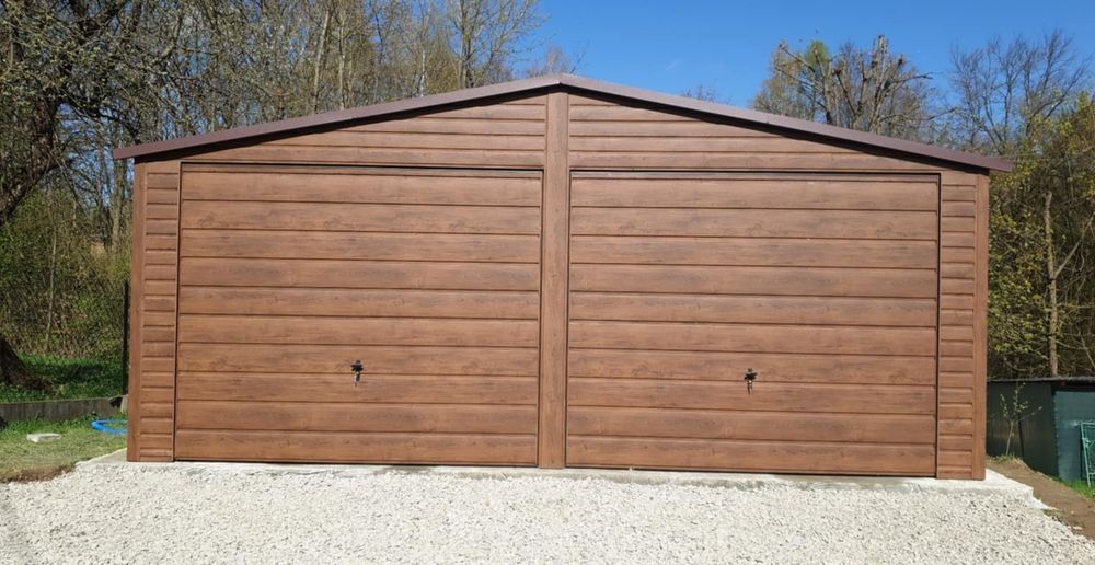 Garaż blaszany 6x6 orzech  mat panel t20