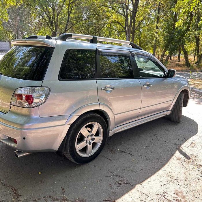 Mitsubishi Outlander 2008