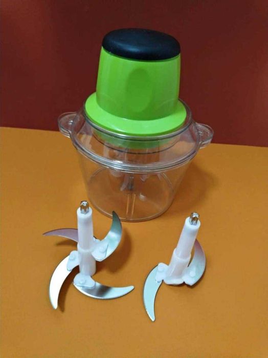 Блендер молния шейкер миксер овощерезка 220В 1,8л 300 Ват