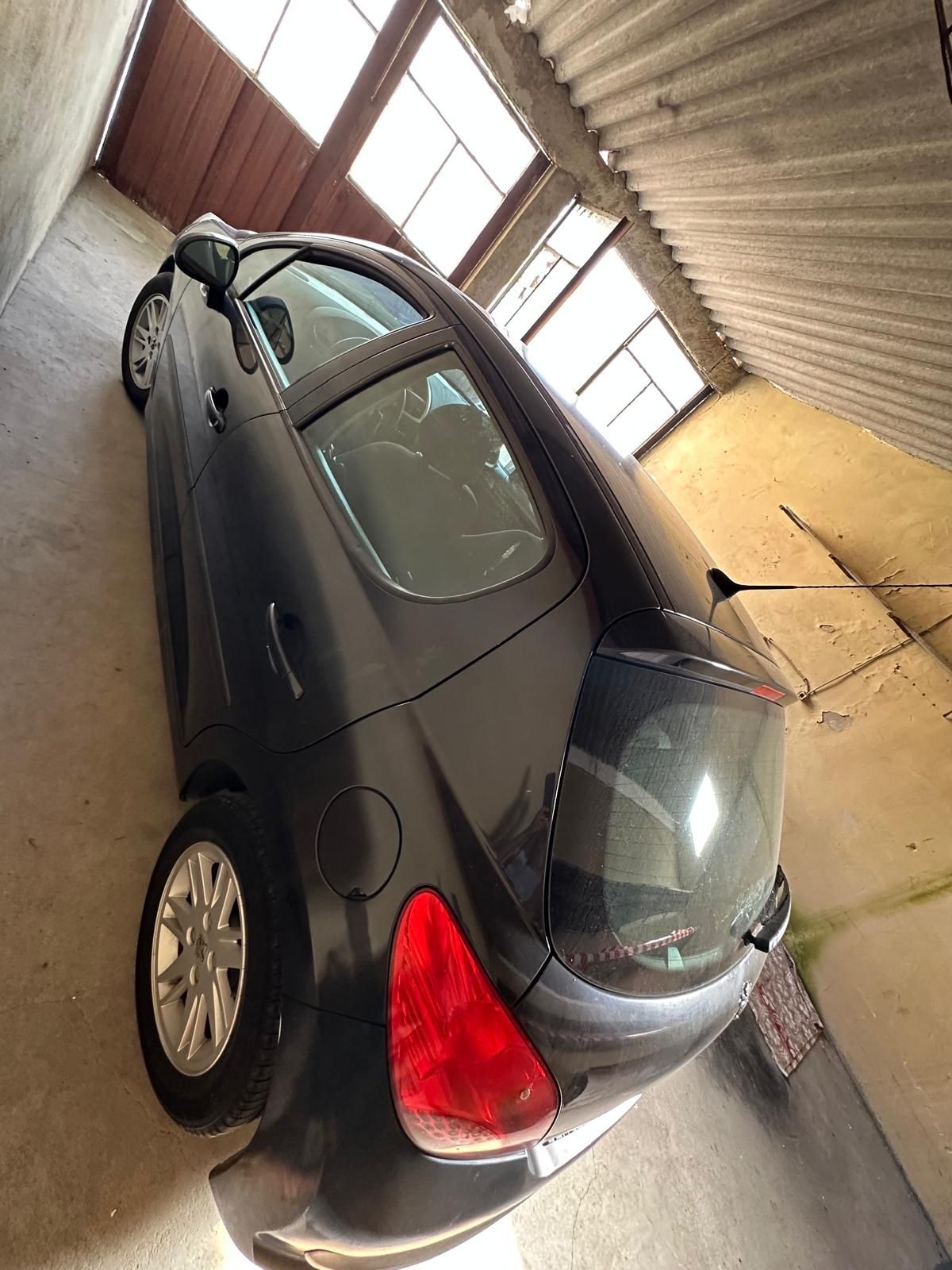 Vendo Peugeot 207,2008 a gasolina com 119.000 km