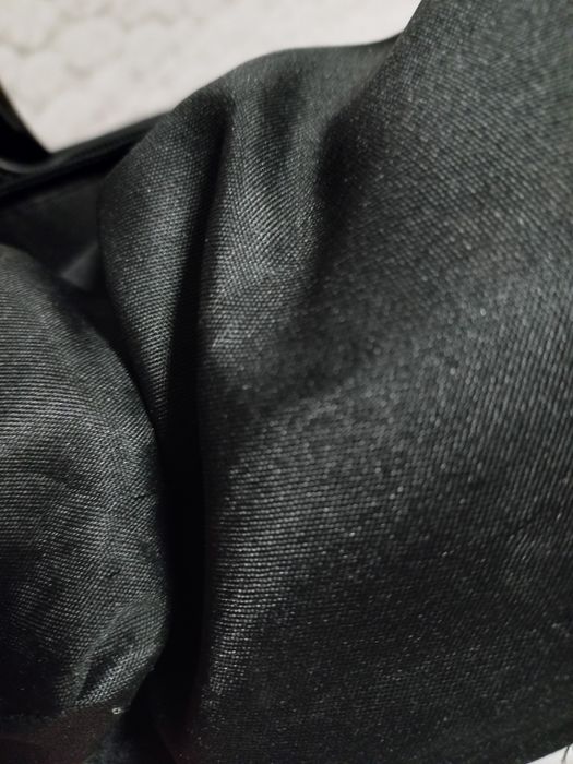 Чорна жіноча сумка .З натурального  лака.