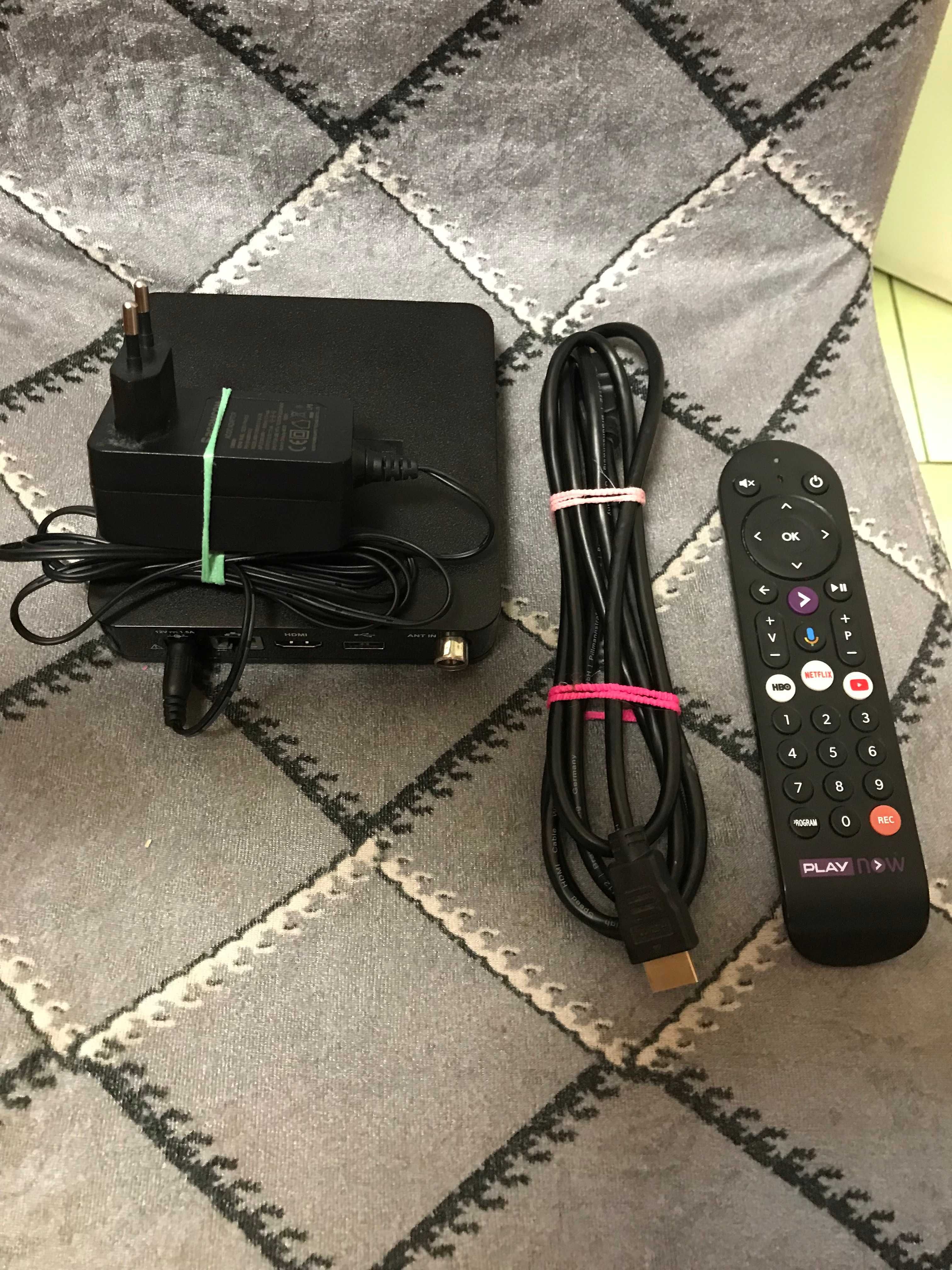 Dekoder Smart TV BOX  System ANDROID 4K 8GB Play Netflix YT ITP