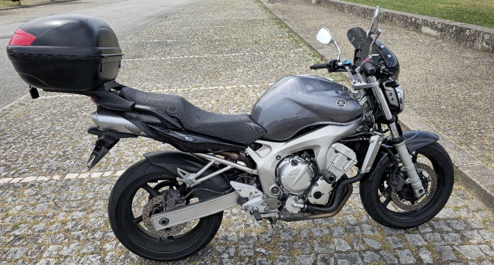 Fazer 600 naked moto