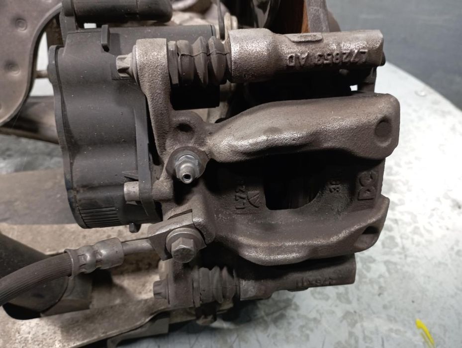 Pinça travão / maxila de travão trás direita MERCEDES-BENZ Classe A (W