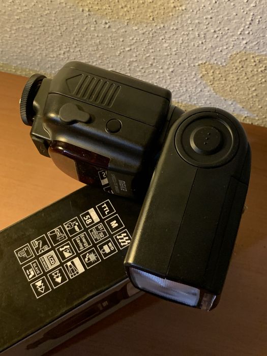 Flash Meike MK950II