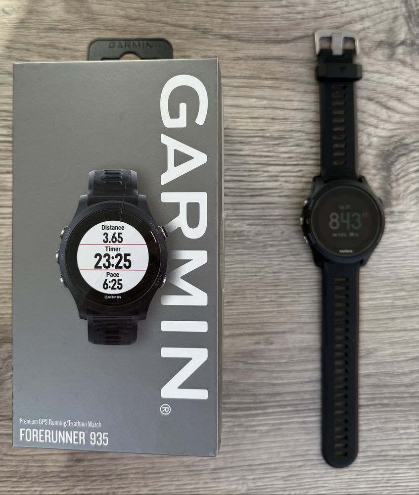 Спортивные часы Garmin forerunner 935