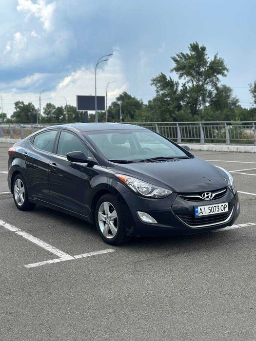 Hyundai Elantra 2011