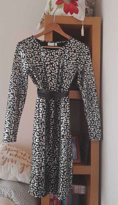 Sukienka Vila 38 M Andrzejki srebrna