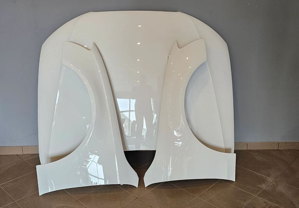 AUDI A4 B8 BŁOTNIK  PRZÓD PRAWY / LEWY W KOLOR: LY9C