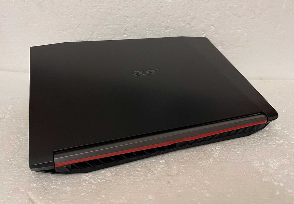 Игровой Acer NITRO 5 /Core i7 7700HQ/ 16 RAM + ТОП Видео GTX (4 ГБ)