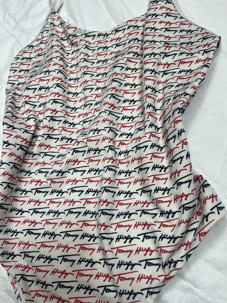 Tommy Hilfiger суцільний купальник