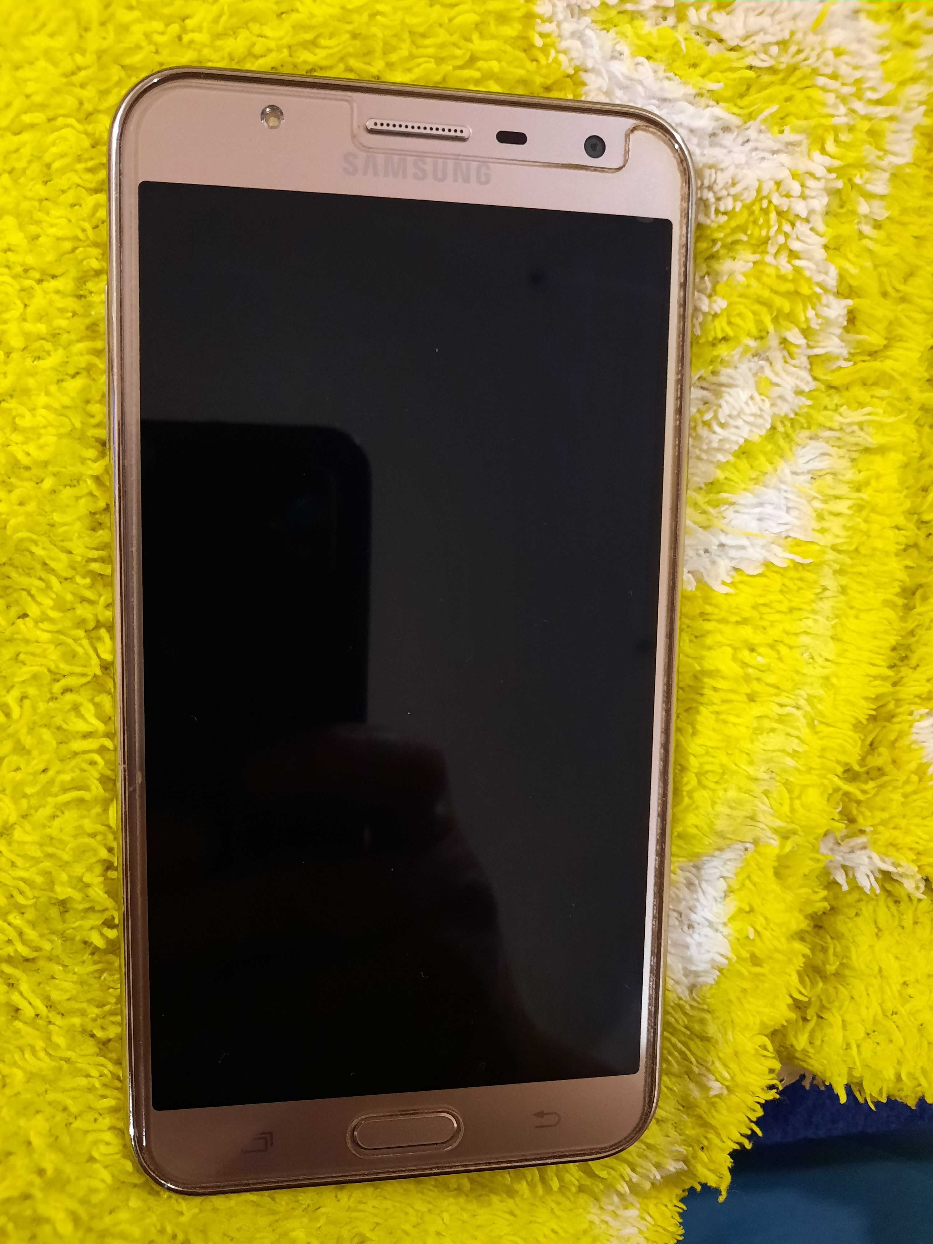 Продам телефон Samsung galaxy j7 neo gold