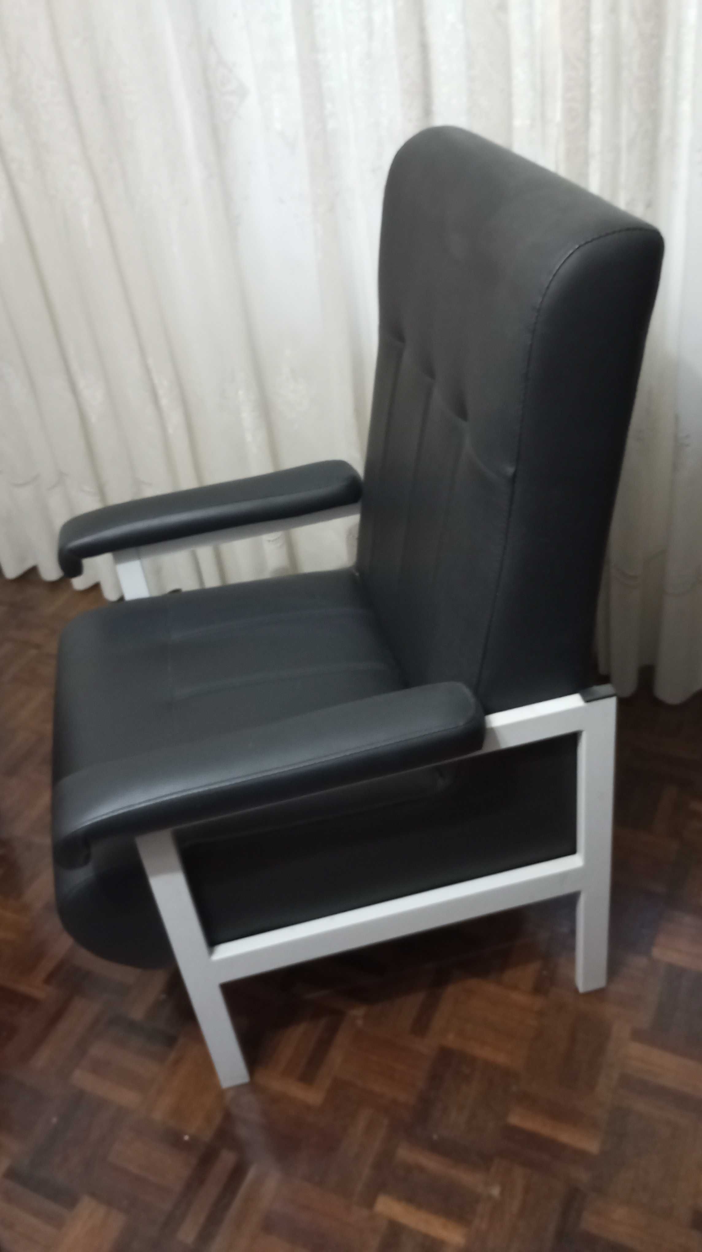 CADEIRÃO ortopédico **