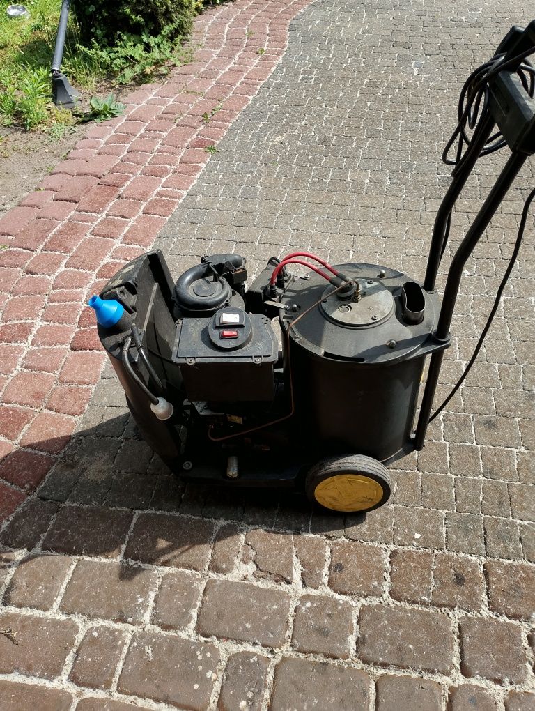 Sprzedam myjkę Karcher k 855