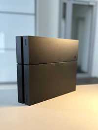 Консоль Sony PlayStation 4 500GB Black Вживана Без Гемпада