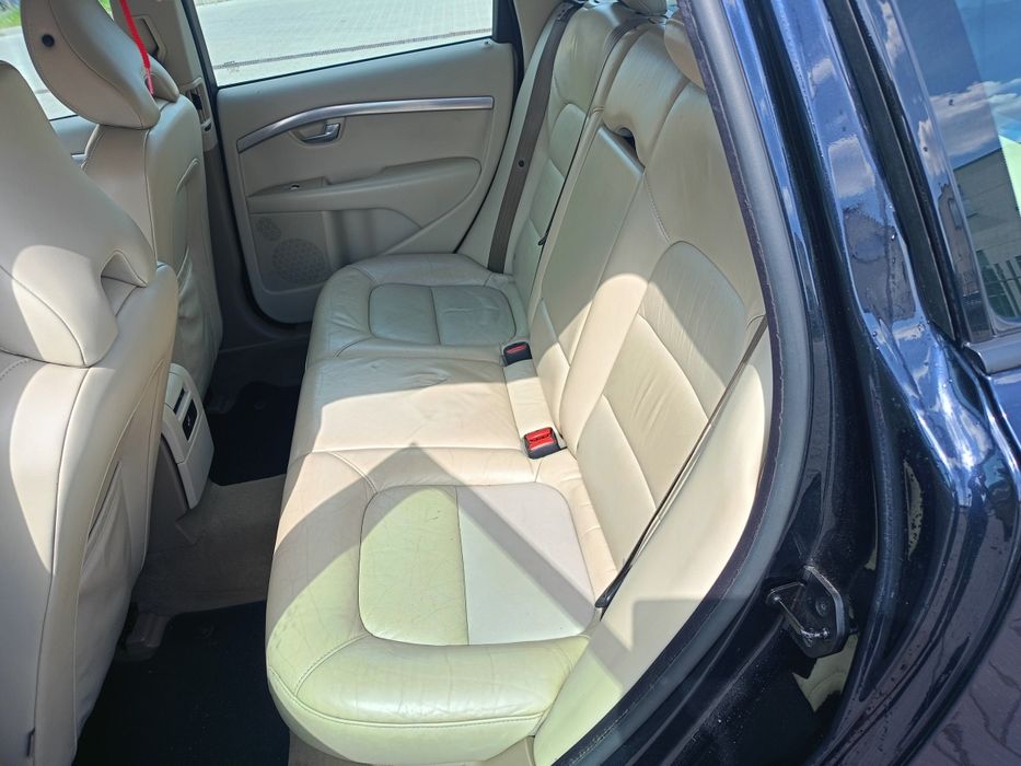 Volvo  V70 , 2.0 benzyna , 2009r , 320 tys.km przebieg