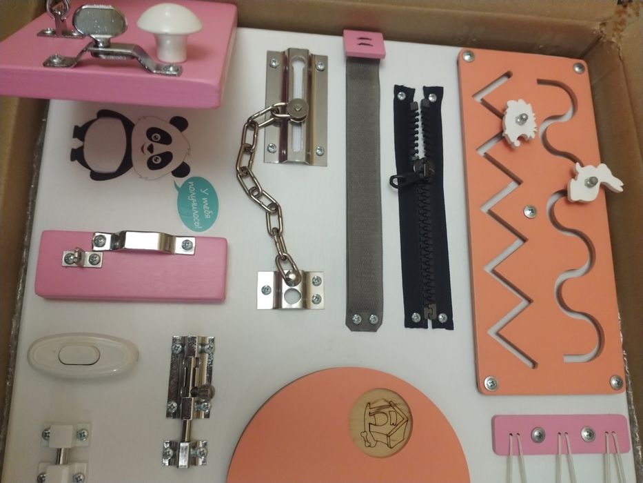 Развивающая бизиборд-доска для детей 60х40 Brain UP 18 Элементов