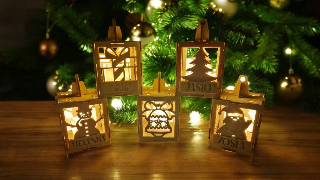 Lampion drewniany świąteczny led personalizowany