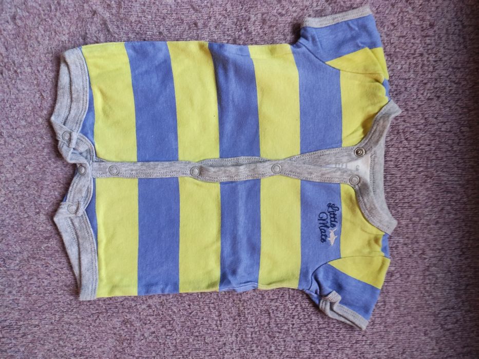 Rampers Carter's Newborn ok.50-56 cm
Zapraszam do robienia zestawów.