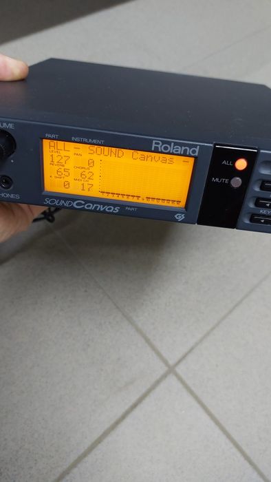 Roland Sound Canavas SC 55 midi