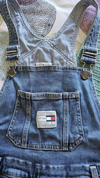 Macacão ganga Tommy Hilfiguer como novo