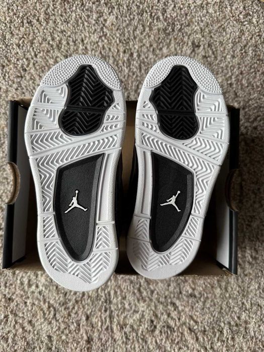 Trampki Air Jordan 4 Retro Fear EU 38