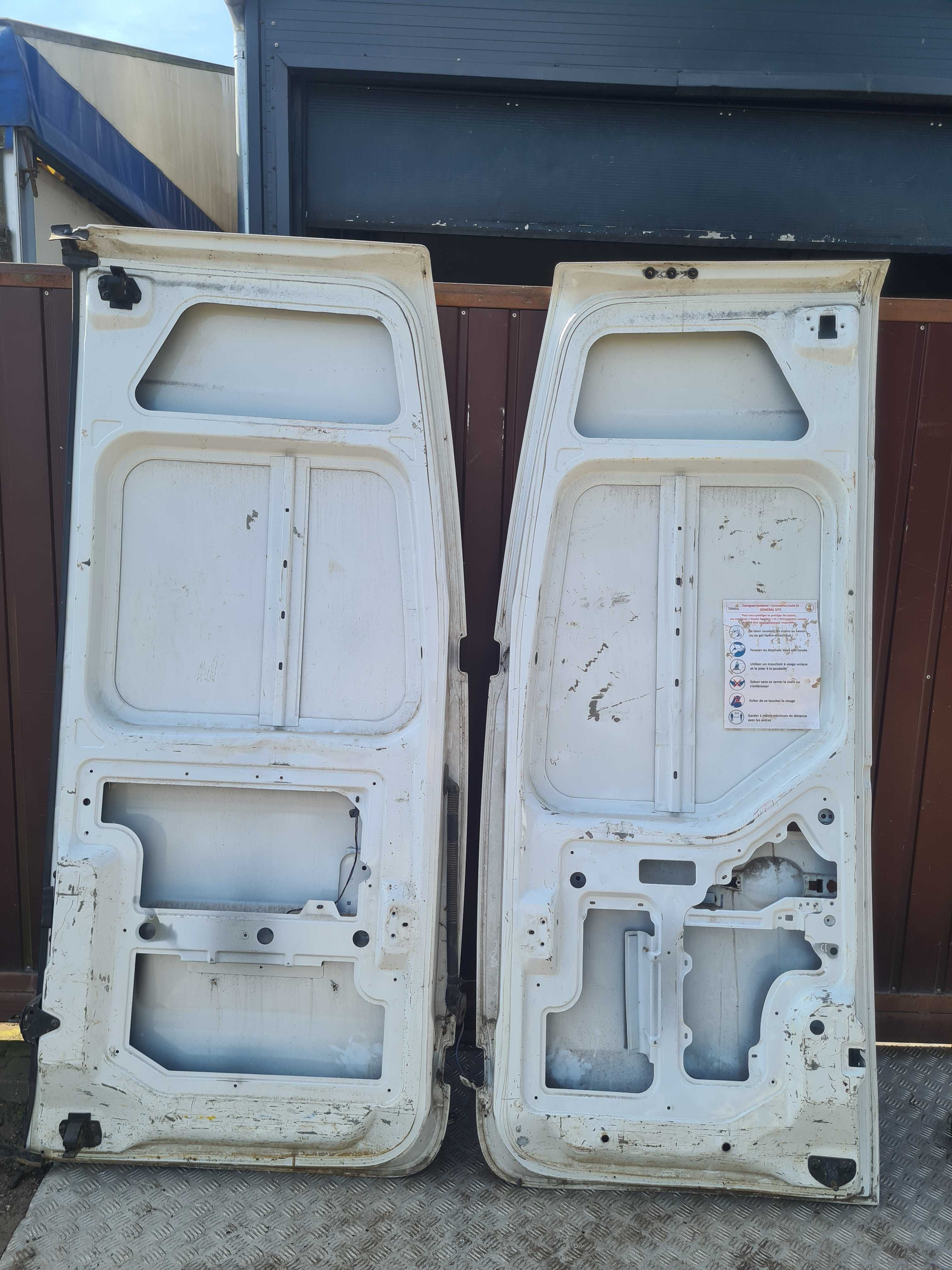Renault Master III drzwi tylne skrzydełka lewe prawe Movano drzwi tył