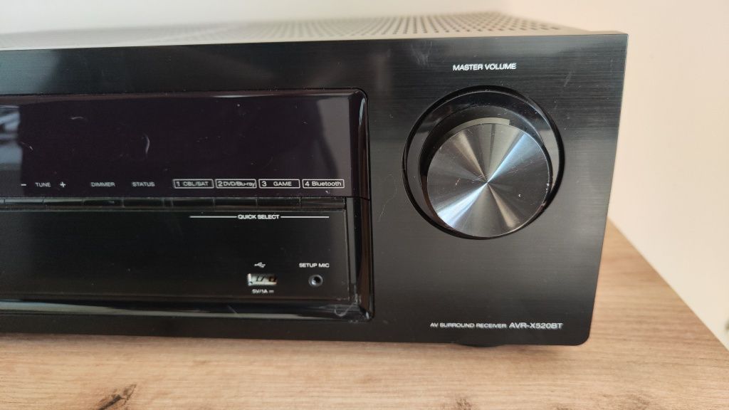 Amplituner Denon AVR-X520bt
