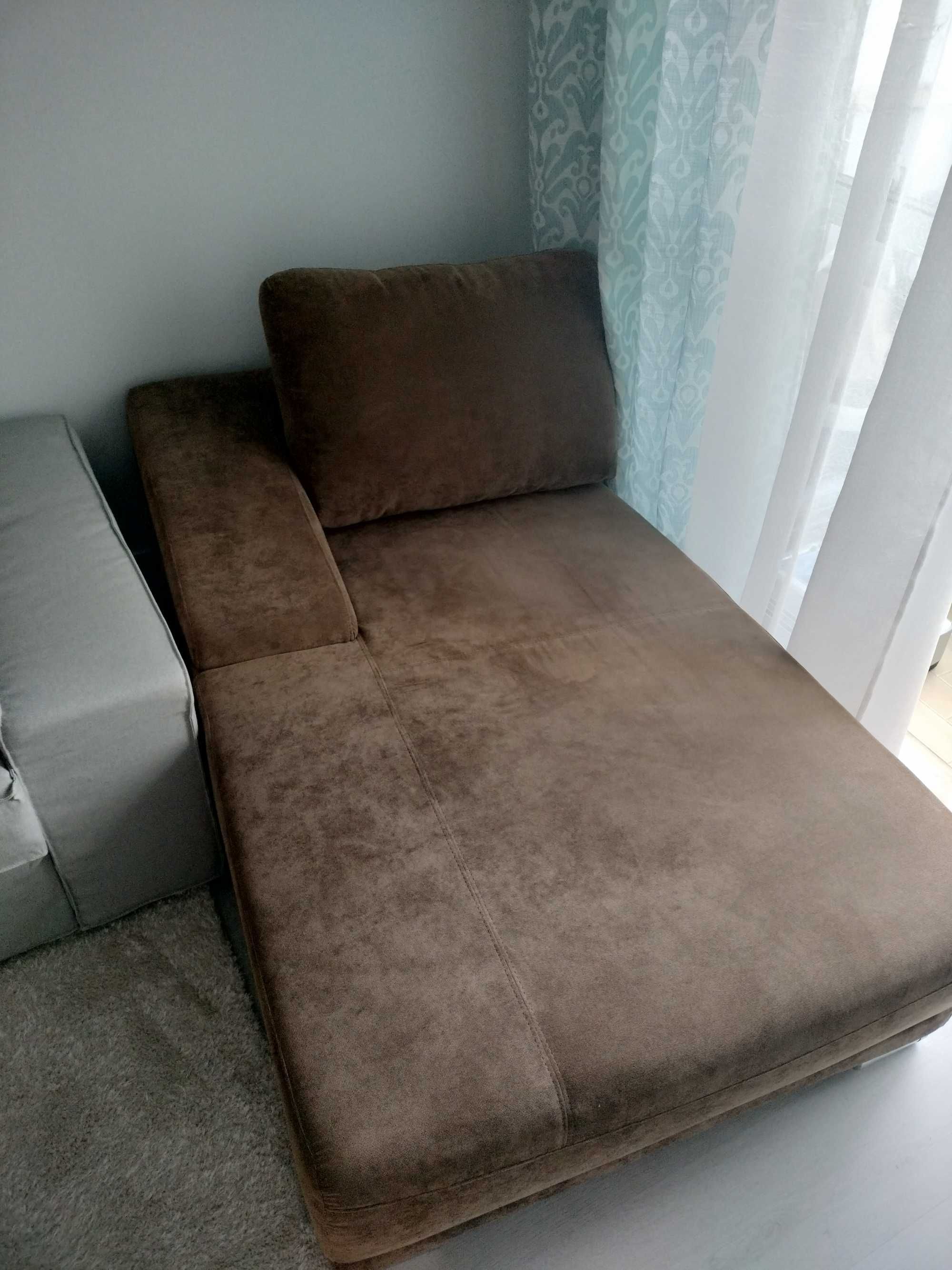 Sofá com chaise long