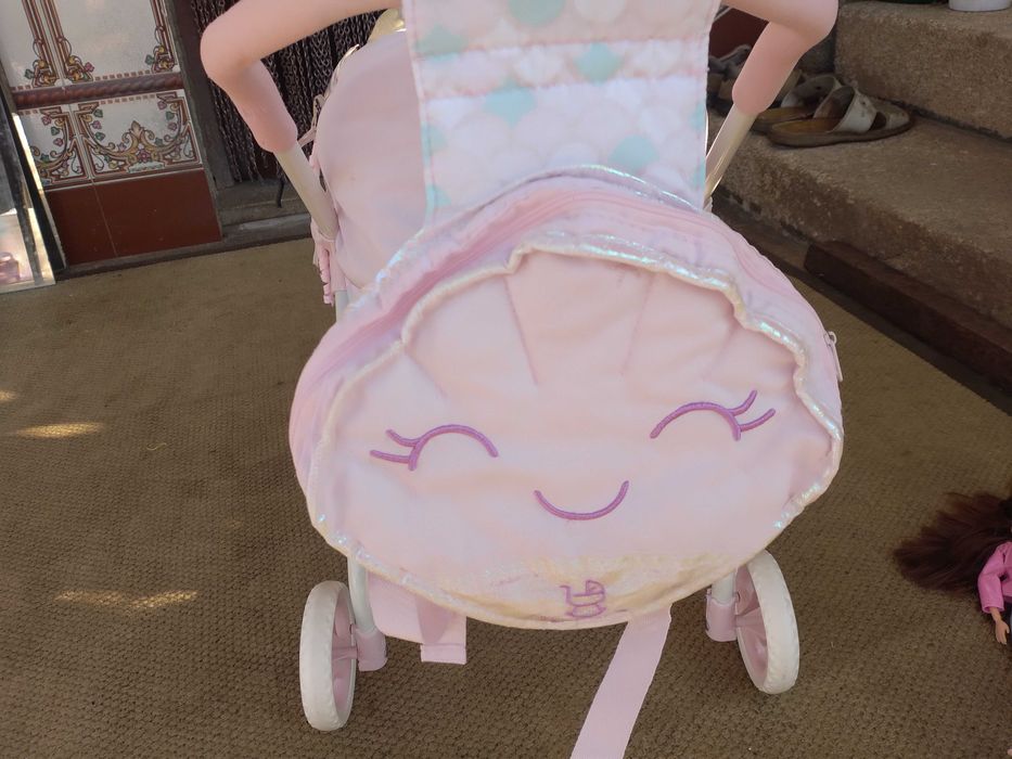 Carrinho de Bonecas com mochila e boneca