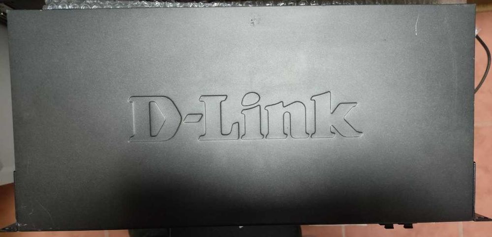 Керований Гігабітний Комутатор D-link DGS-1210-24 (24 порта)