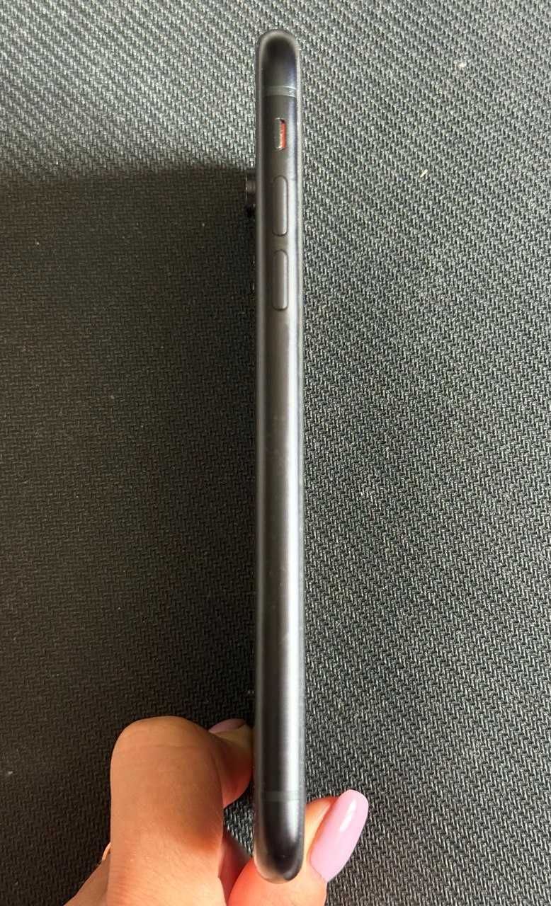 iPhone XR 64GB (Black)