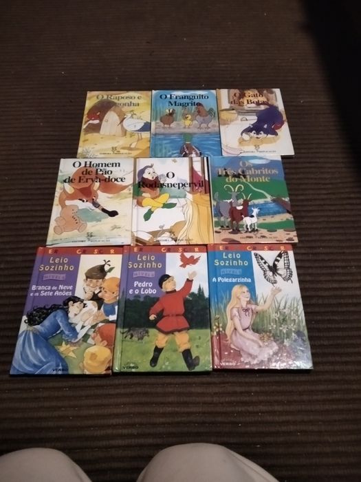 Vários livros infantis
