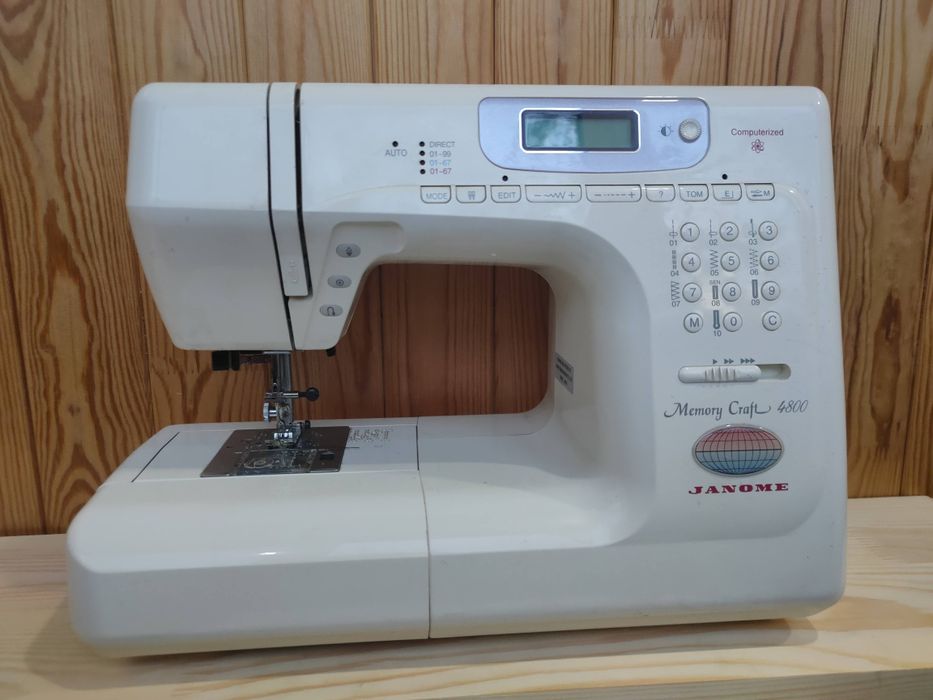 Швейна машина  Janome MemoryCraft 4800