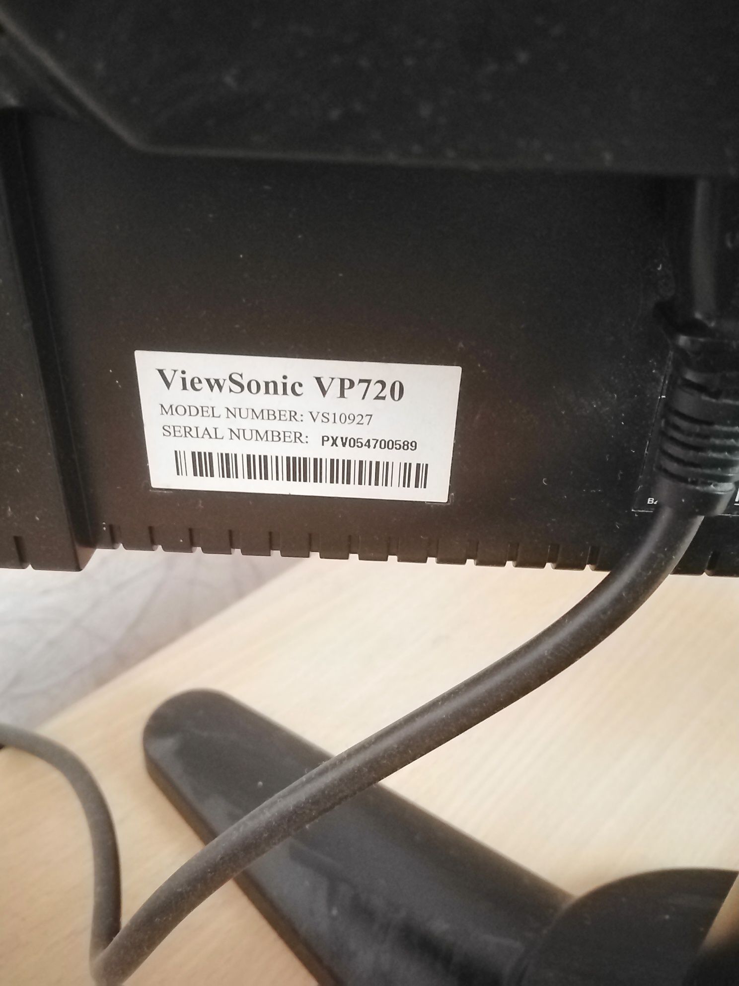 Монитор View Sonic VP720
