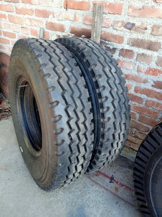Продаю шини, пройшли лише 100 км.